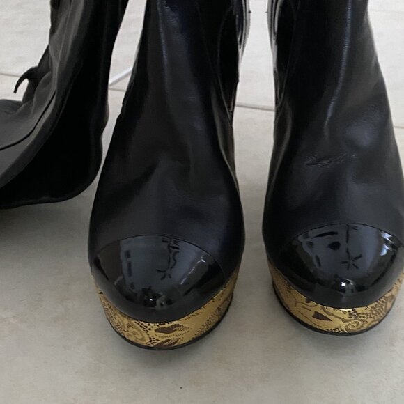 CHANEL Paris-Moscow Thigh-High Cap-Toe Black Leather Boots Size 38.5" - Picture 7 of 16